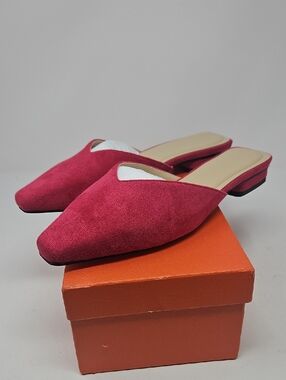 Grace Every Step Women’s Fuchsia Suede Slide Mules